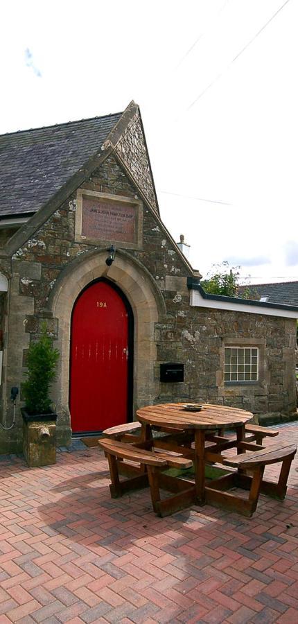 James John Hamilton House And Backpacker Hostel Fishguard Exteriör bild